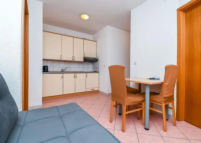 Apartments Jakov