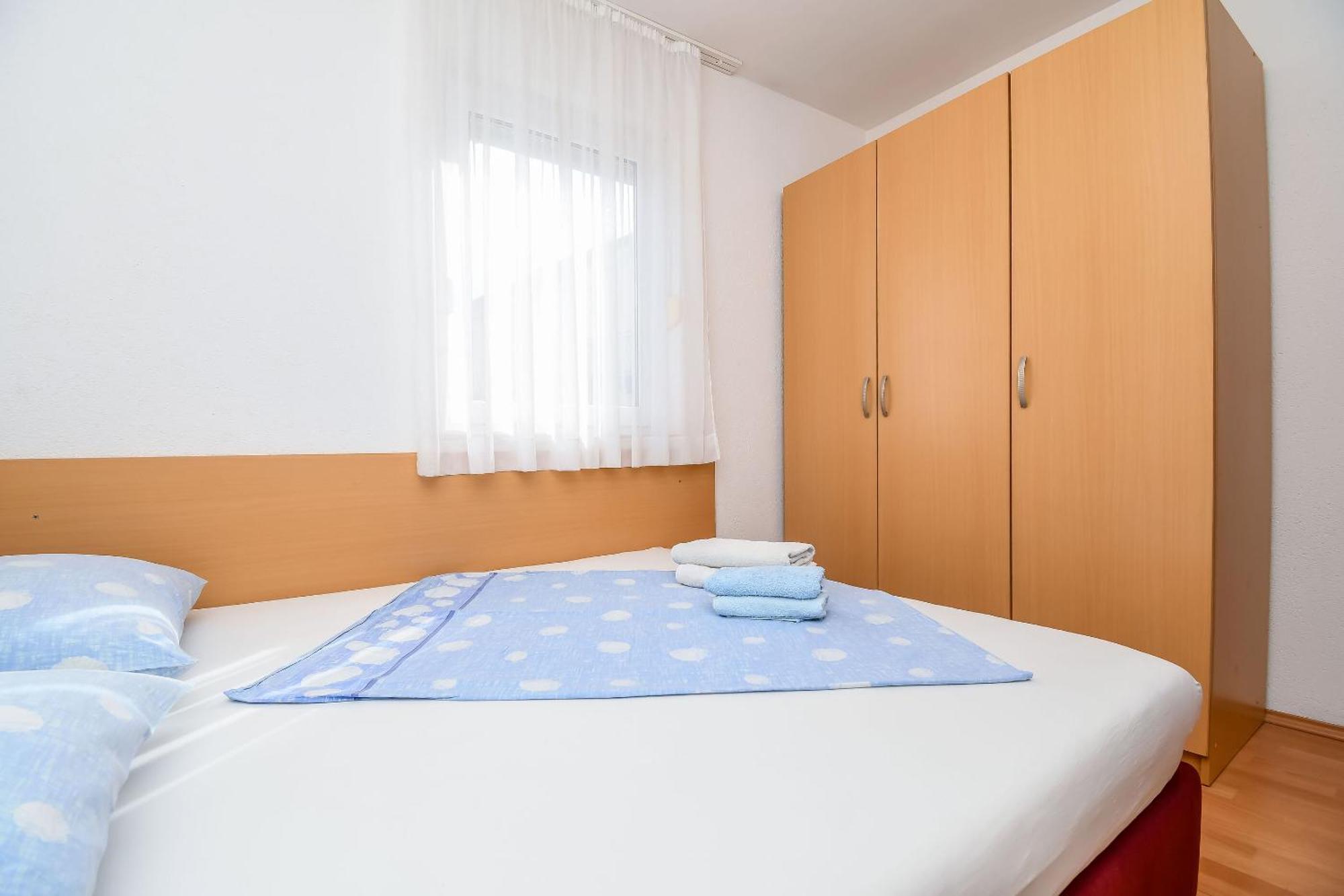 Jakov Apartment